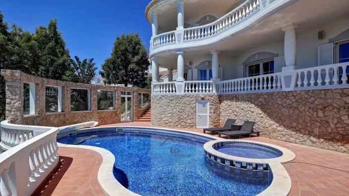 Image No.52-5 Bed House for sale