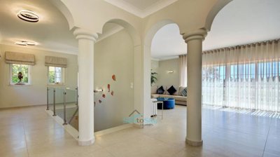 entrance leading to living room