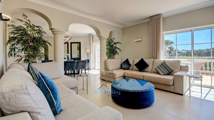 Image No.21-5 Bed House for sale