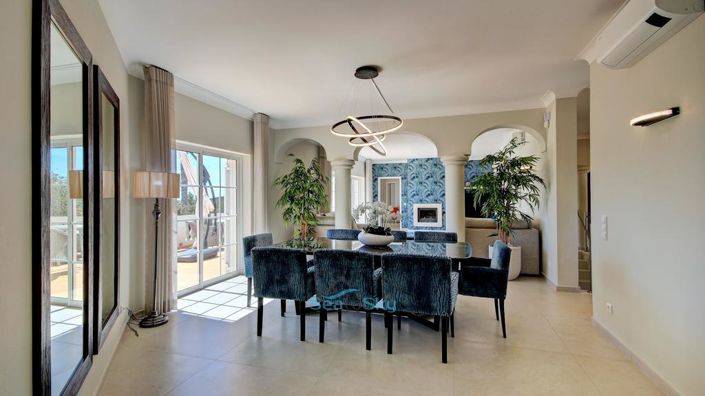 Image No.27-5 Bed House for sale