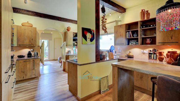 Image No.24-4 Bed House for sale