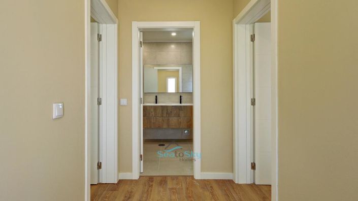 Image No.35-3 Bed House for sale