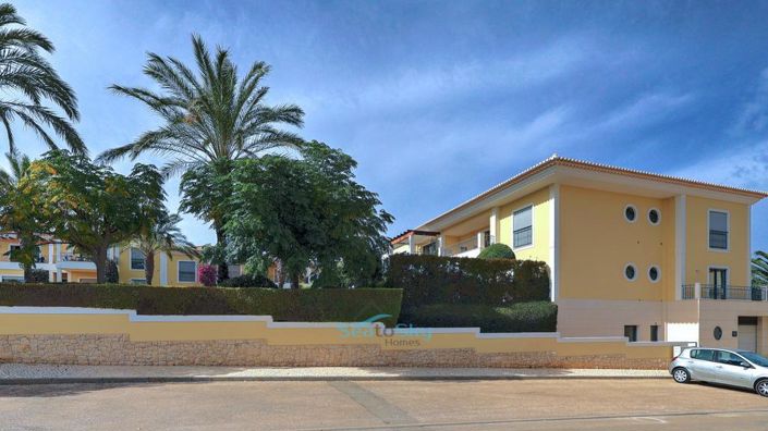 Image No.36-3 Bed Apartment for sale