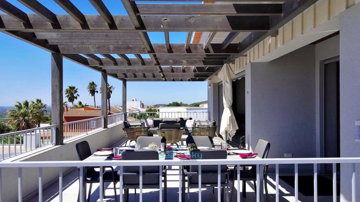 Image No.19-4 Bed House for sale