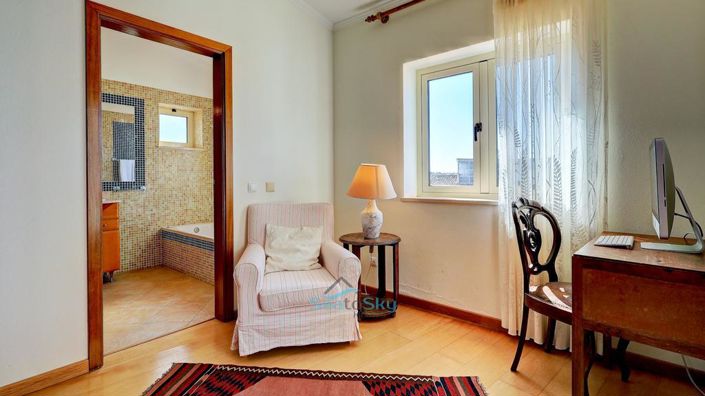 Image No.40-4 Bed House for sale