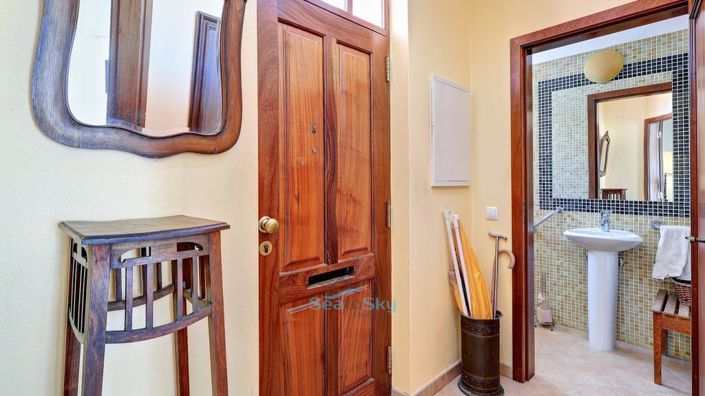 Image No.7-4 Bed House for sale