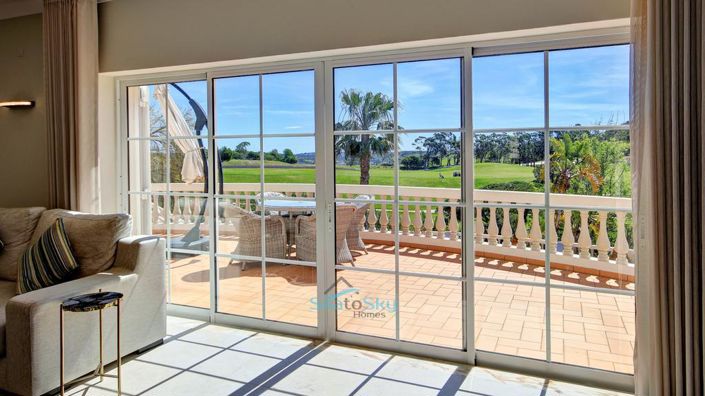 Image No.18-5 Bed House for sale