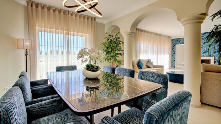 Image No.24-5 Bed House for sale