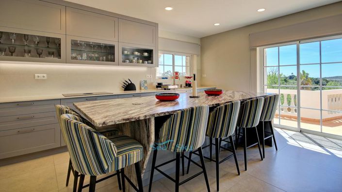 Image No.30-5 Bed House for sale