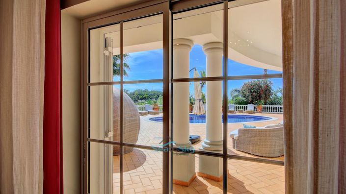 Image No.48-5 Bed House for sale