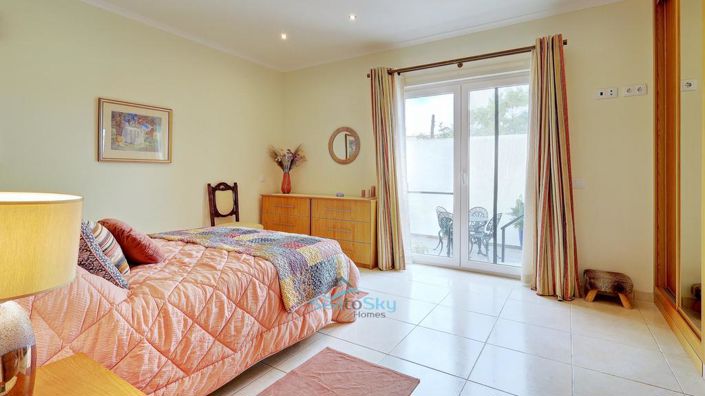 Image No.24-2 Bed House for sale