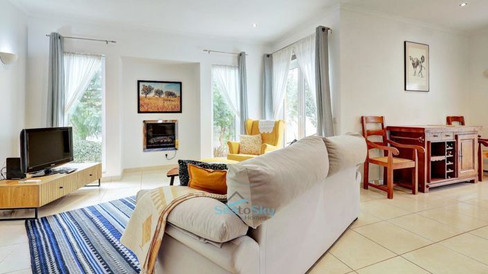 Image No.8-2 Bed House for sale