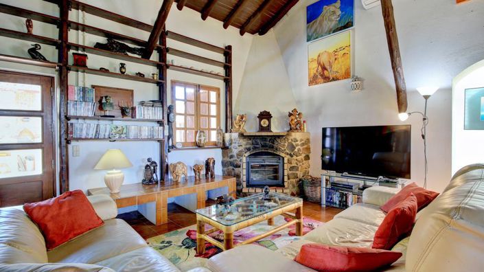 Image No.11-3 Bed House for sale