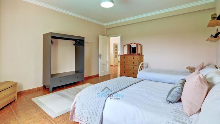 Image No.34-3 Bed House for sale