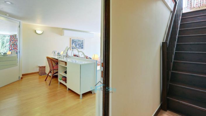 Image No.23-5 Bed House for sale