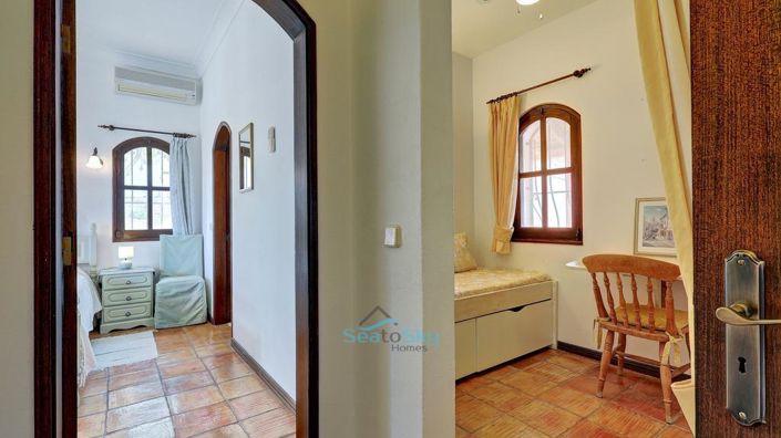 Image No.48-5 Bed House for sale