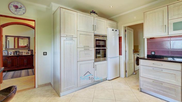 Image No.24-3 Bed House for sale