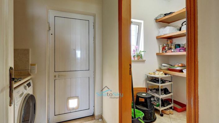 Image No.25-3 Bed House for sale