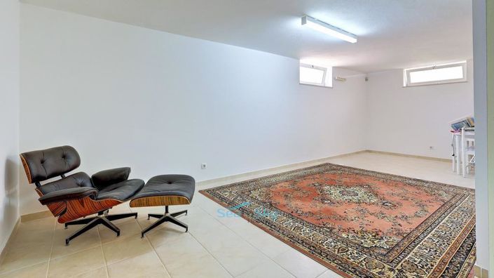 Image No.43-3 Bed House for sale