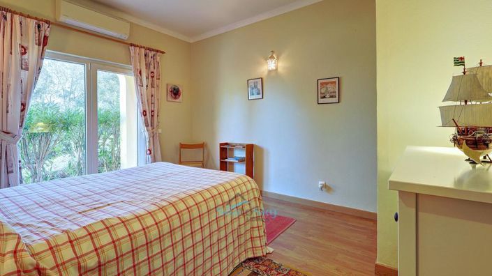 Image No.32-3 Bed House for sale