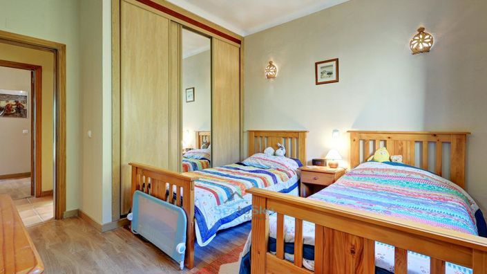 Image No.37-3 Bed House for sale