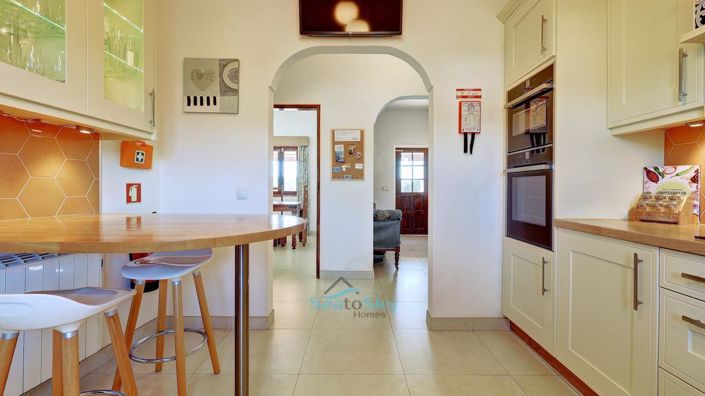 Image No.21-3 Bed House for sale