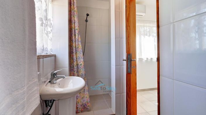 Image No.13-3 Bed House for sale