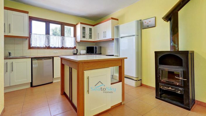 Image No.18-3 Bed House for sale