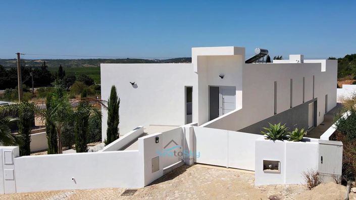 Image No.46-3 Bed House for sale