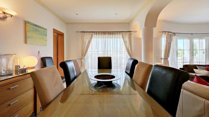 Image No.17-5 Bed House for sale