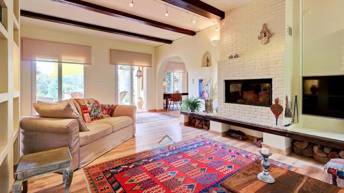 Image No.14-4 Bed House for sale