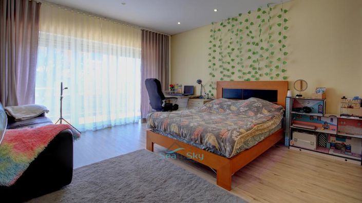 Image No.47-6 Bed House for sale