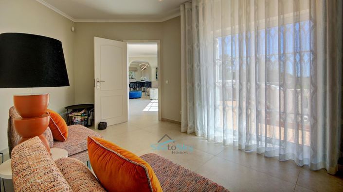 Image No.39-5 Bed House for sale