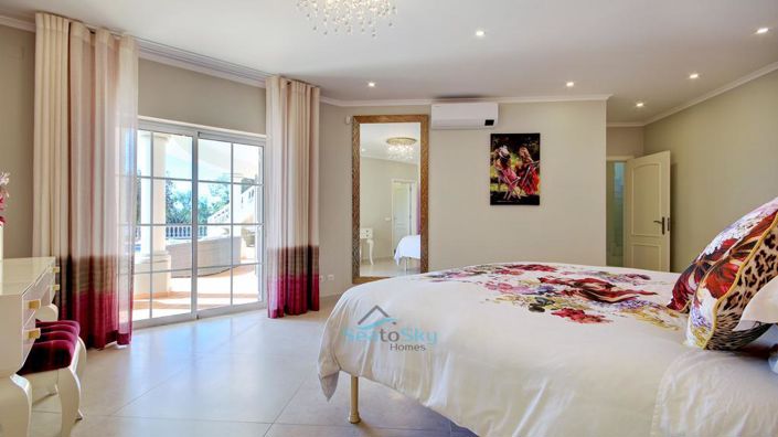 Image No.46-5 Bed House for sale