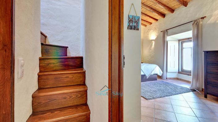 Image No.41-4 Bed House for sale