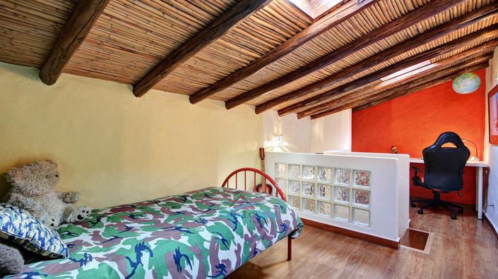 Image No.43-4 Bed House for sale