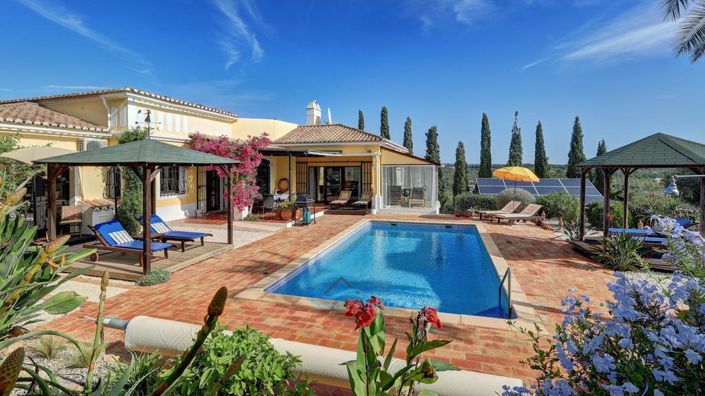 Image No.3-5 Bed House for sale