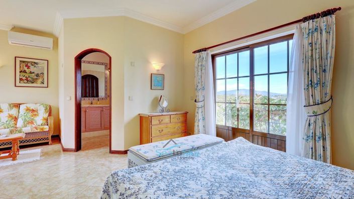 Image No.31-5 Bed House for sale