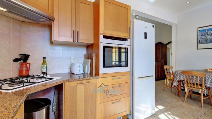 Image No.47-5 Bed House for sale