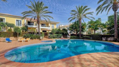 direct access to pool