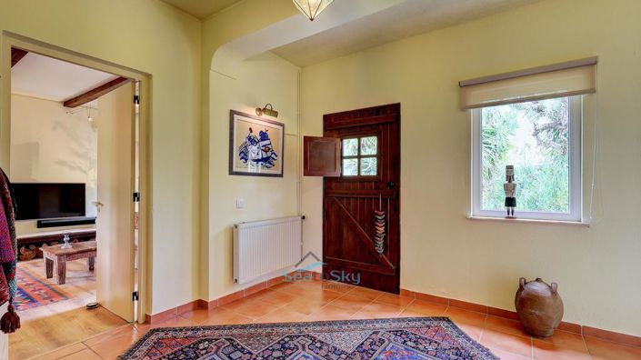 Image No.12-4 Bed House for sale