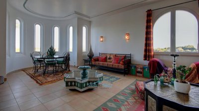 plenty of space to relax