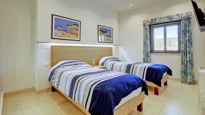 Image No.27-3 Bed House for sale