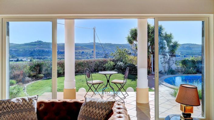 Image No.10-3 Bed House for sale