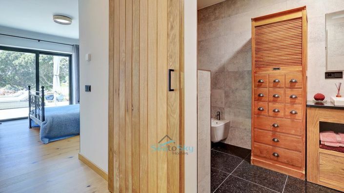 Image No.47-3 Bed House for sale