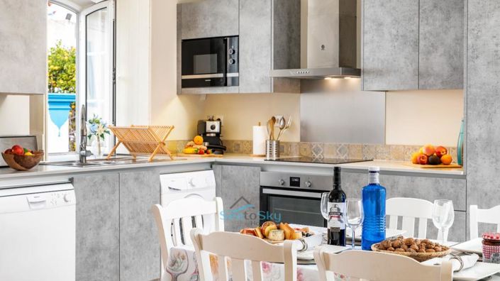 Image No.6-3 Bed House for sale