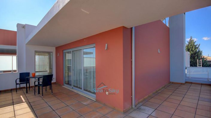 Image No.35-6 Bed House for sale