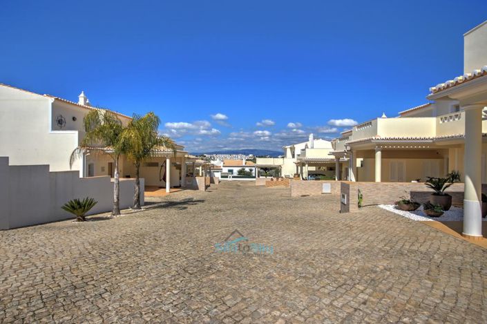 Image No.35-2 Bed House for sale