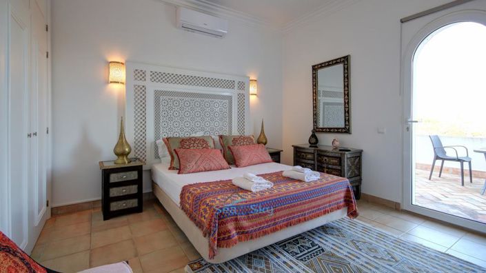 Image No.35-5 Bed House for sale