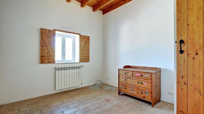 Image No.28-5 Bed House for sale